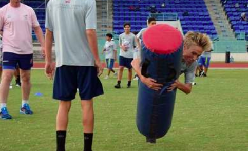 Colonial donation to Beyond Rugby